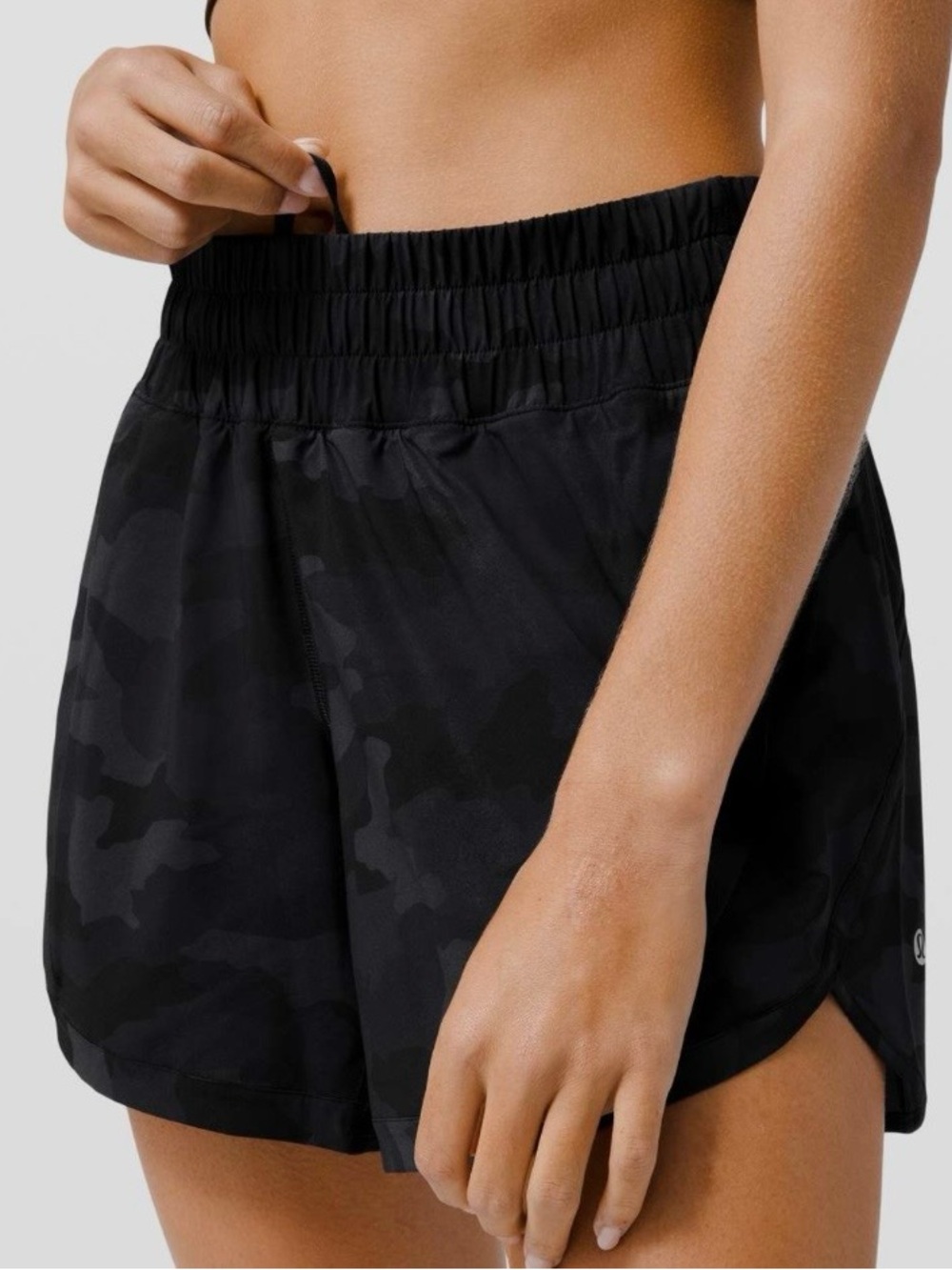 NWT Lululemon Track That MR Short 5” Lined Black Camo Shorts | Size 0